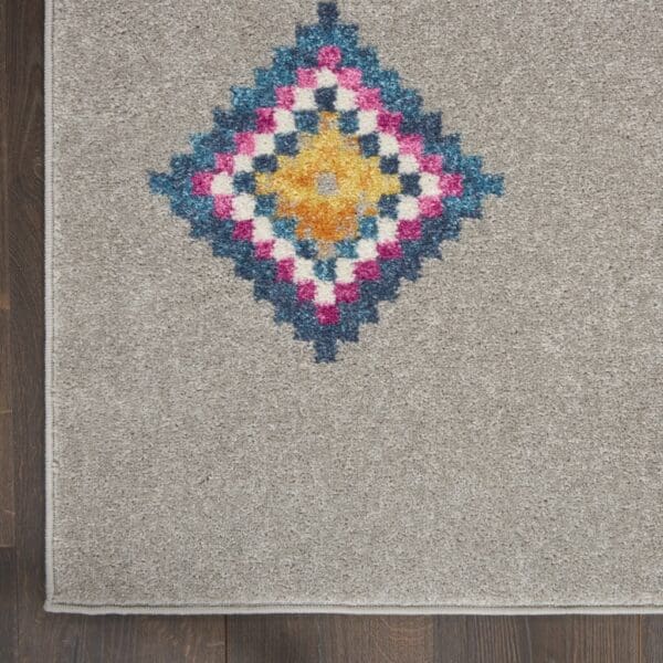 5' X 7' Gray Geometric Berber Area Rug - Image 3