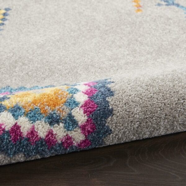 5' X 7' Gray Geometric Berber Area Rug - Image 4