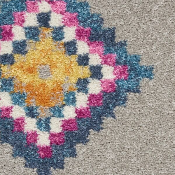 5' X 7' Gray Geometric Berber Area Rug - Image 7