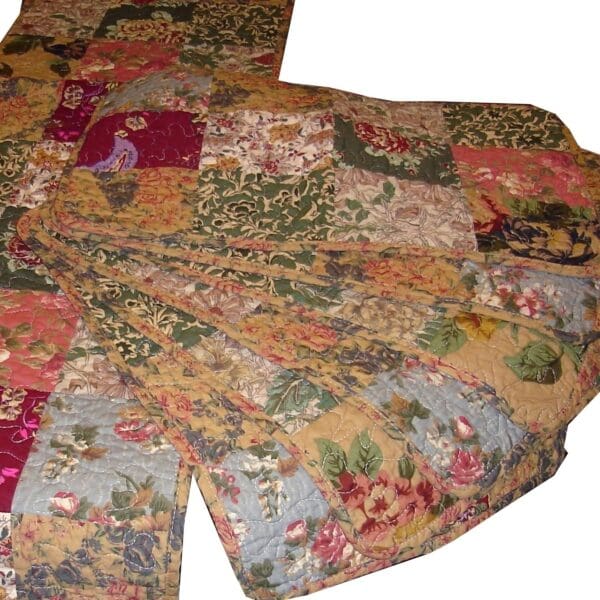 King 100% Cotton Floral Paisley Quilt Set w/ 2 Shams & 2 Pillows - Image 2