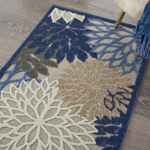 3' x 4' Blue & Gray Floral Indoor/Outdoor Area Rug - Image 6