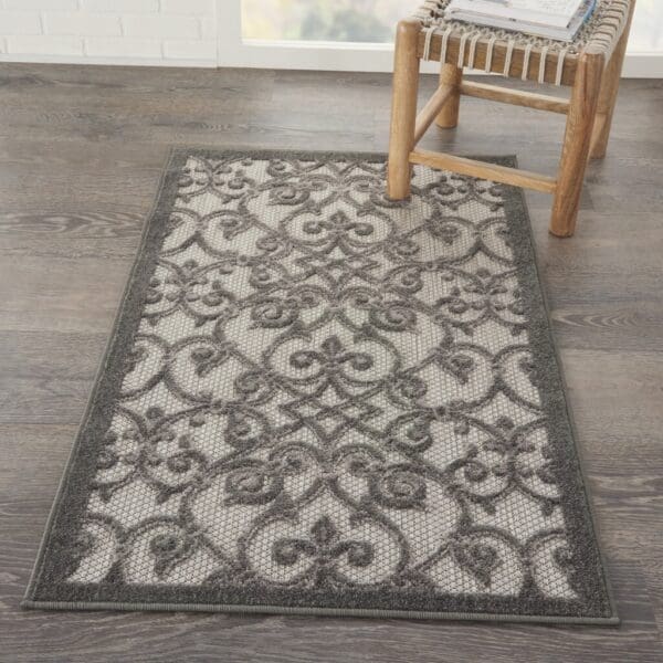 3' x 4' Gray Floral Indoor/Outdoor Area Rug - Image 5