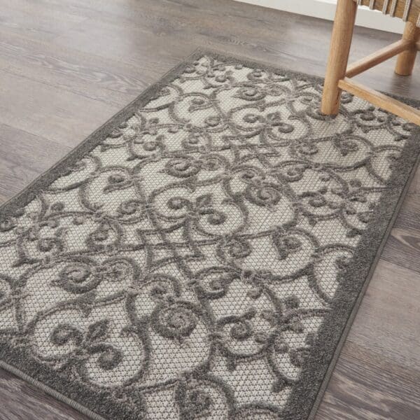 3' x 4' Gray Floral Indoor/Outdoor Area Rug - Image 6