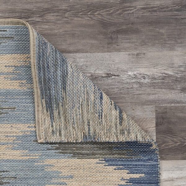 3' x 4' Blue & Cream Ikat Pattern Area Rug - Image 5