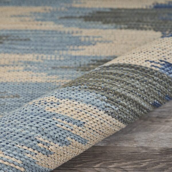 3' x 4' Blue & Cream Ikat Pattern Area Rug - Image 6