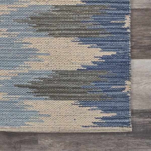 3' x 4' Blue & Cream Ikat Pattern Area Rug - Image 7