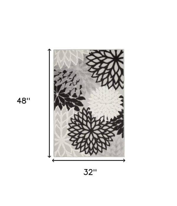 3' x 4' Black & White Floral Non Skid Indoor/Outdoor Area Rug - Image 6