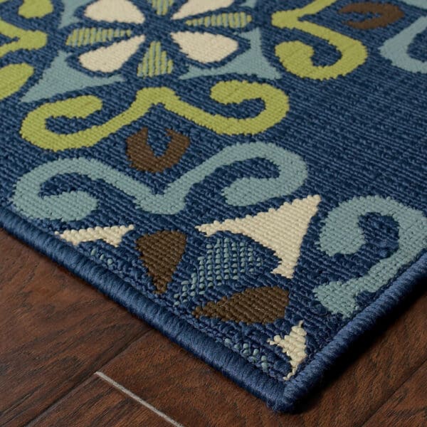 2' x 4' Stain-Resistant Indoor/Outdoor Area Rug - Blue & Green Floral - Image 4