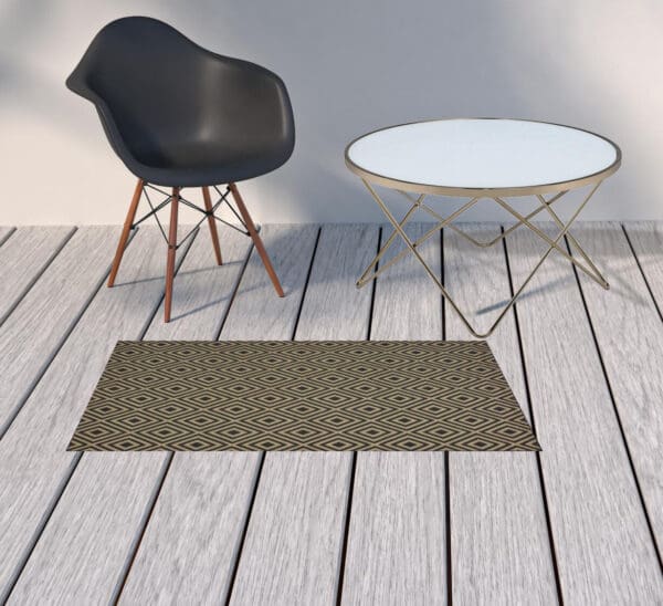 2' X 4' Black and Tan Geometric Stain Resistant Indoor Outdoor Area Rug - Image 3