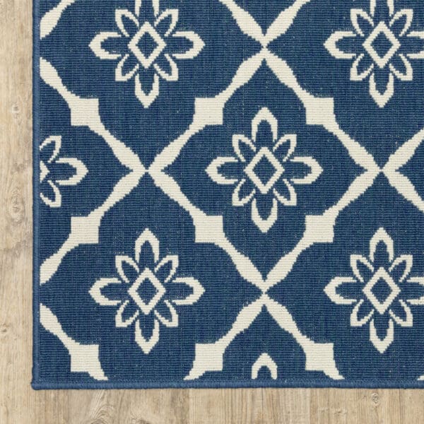 2' X 8' Blue and Ivory Floral Stain Resistant Indoor Outdoor Area Rug - Image 5