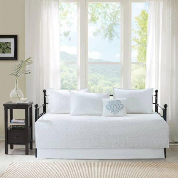 6-PC Farmhouse Country Cottage Quilted Reversible Daybed Cover Set - White - Image 2